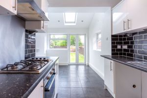 Kitchen diner- click for photo gallery